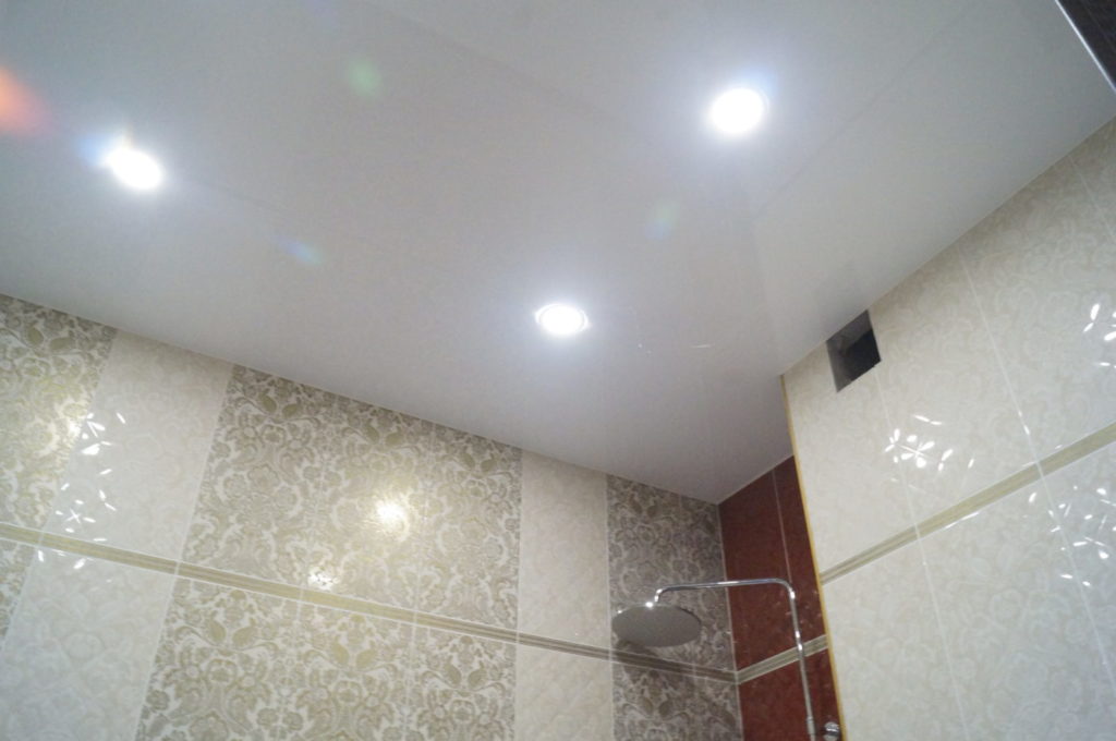 Студия натяжных потолков «Новый потолок» — современный потолок с быстрым монтажом за один день